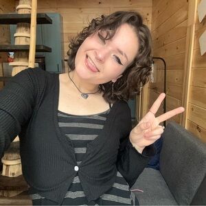 Meet your Posher, Savannah